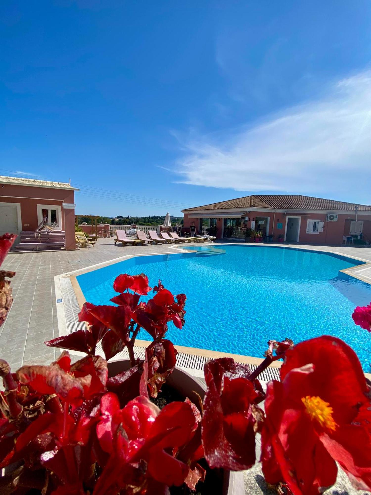 Paradiso Hotel Sea View And Pool Suites Ipsos Corfu Ngoại thất bức ảnh