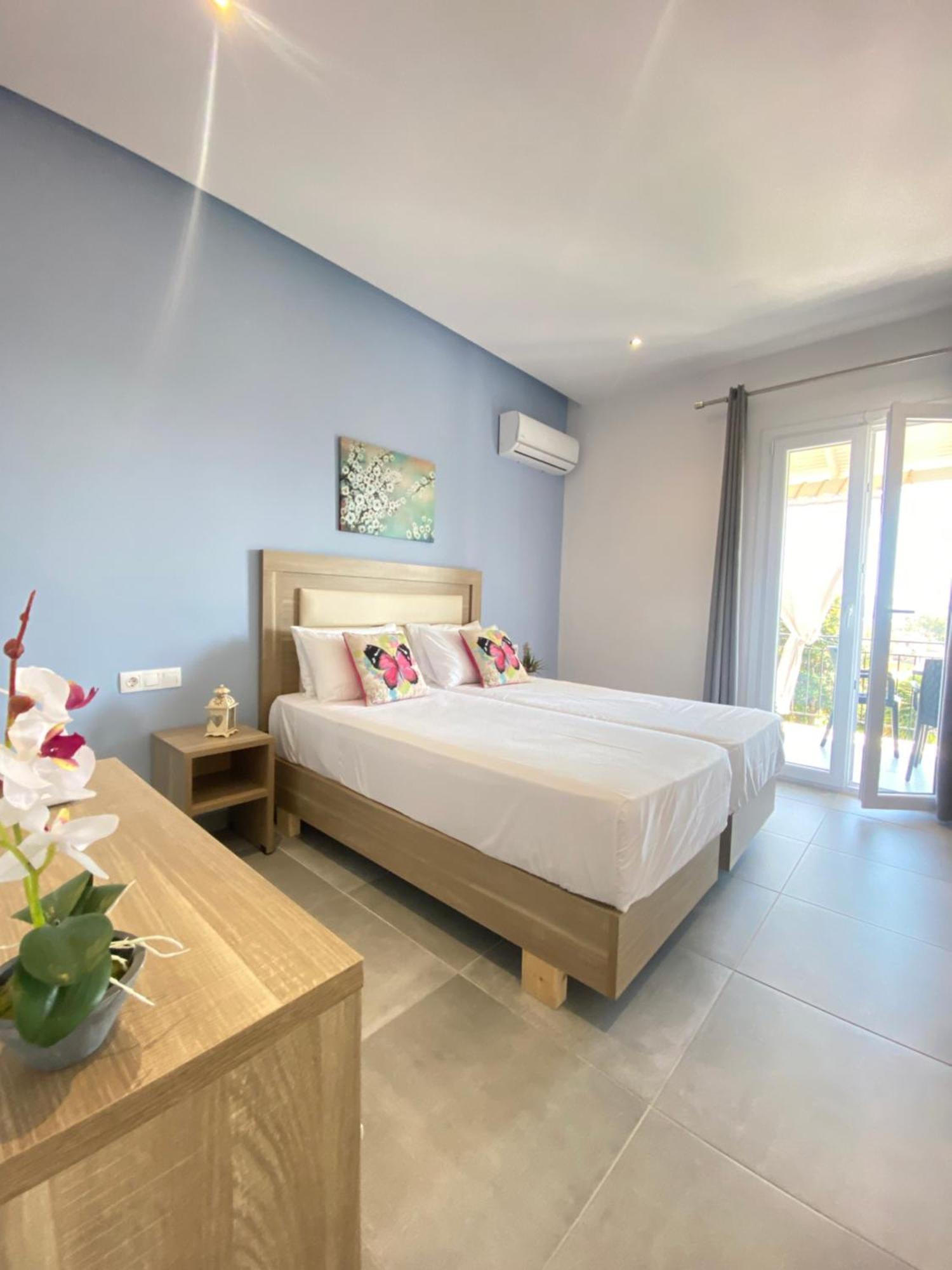 Paradiso Hotel Sea View And Pool Suites Ipsos Corfu Ngoại thất bức ảnh